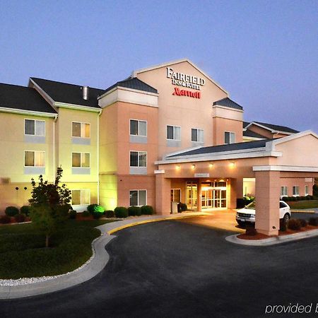 Fairfield Inn & Suites Wytheville Exterior photo